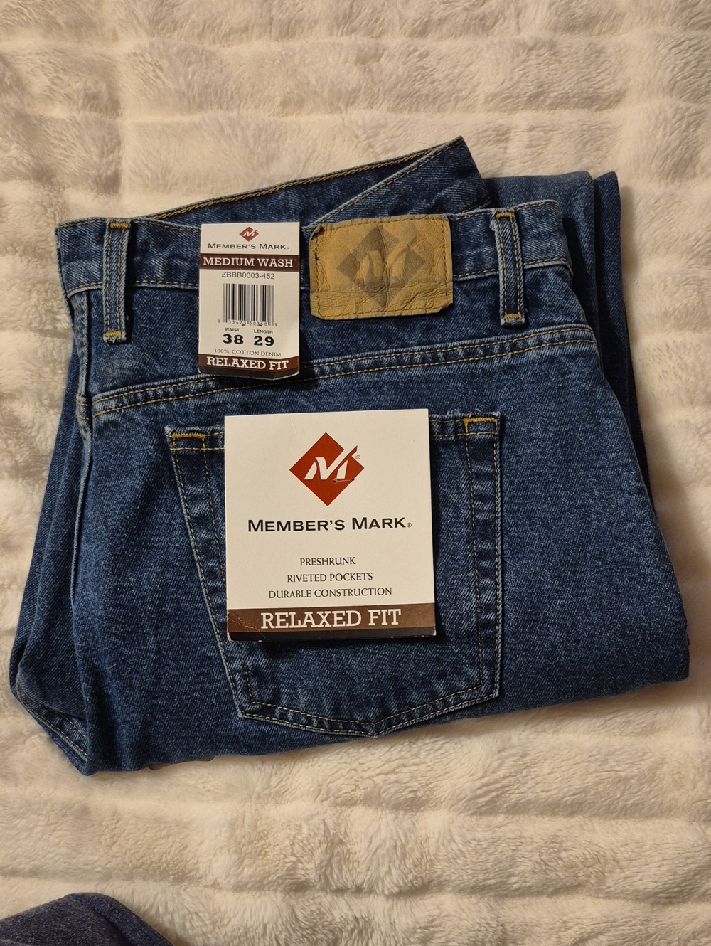 Member's Mark Relaxed Fit Jeans in Medium Blue